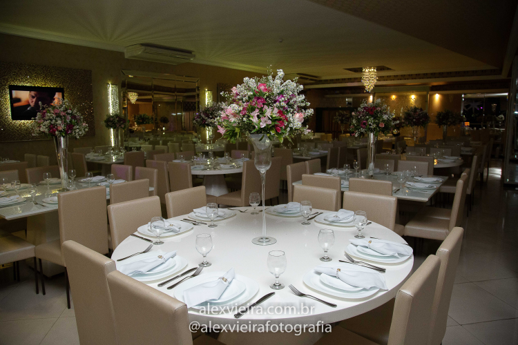 Salão com Buffet para Aniversário | Buffet Evian Eventos Salão com Buffet para Aniversário | Buffet Evian Eventos